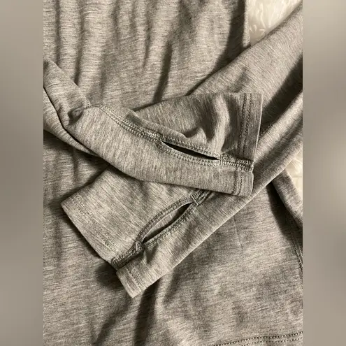 Lululemon gray cotton long sleeve size 2/4