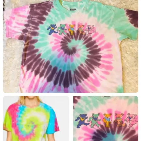 Tailgate  5 Bear oversized Tye Dye Crop Tee