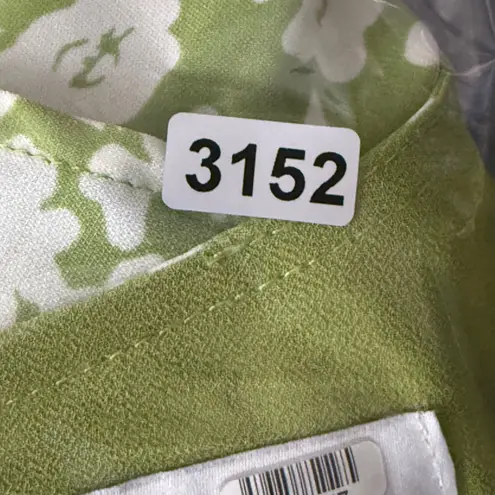 Heartloom Floral Print Emory Romper Green White Short Sleeve V Neck Size S