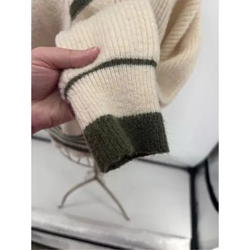 Cider ASYMMETRICAL CONTRSTING V-NECK SWEATER Women’s Size Large Green Ivory