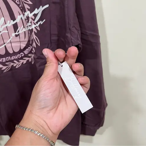 NWT BuffBunny Build Long Sleeve Tee
Smoked Cherry size medium women’s work out