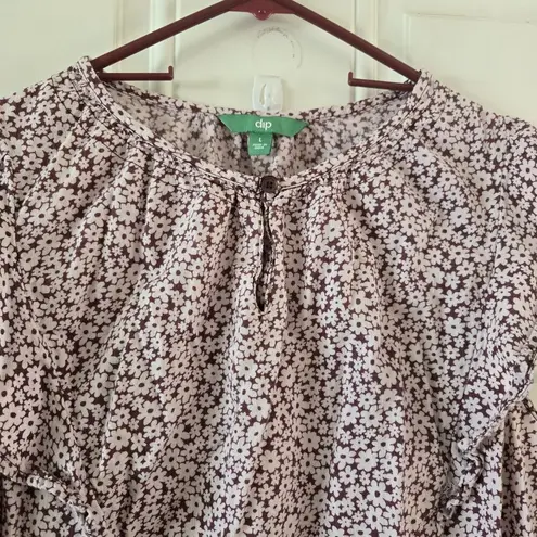 Dip Women Size L Light Pink Top With Flowers Flutter Sleeves Thin Light Weight Size L