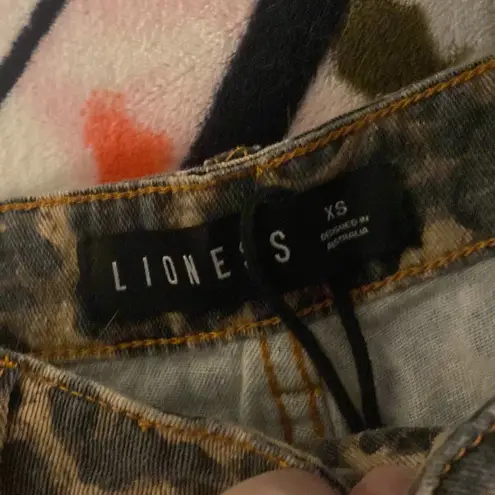 LIONESS NWOT  Leopard Print Baggy Jeans - Image 5