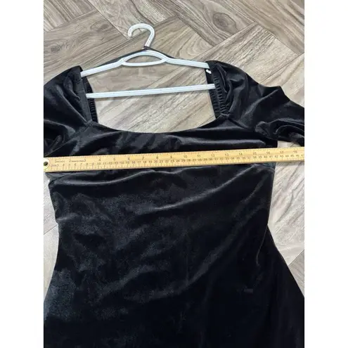 City Studio Juniors 7 Long sleeve Velvet Dress Color Black Size undefined