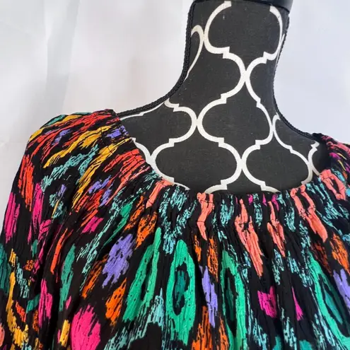 Christian Siriano Bold Colorful Maximal Print Stretchy Neckline Crop Top Size LG Black