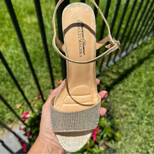 Badgley Mischka American Glamour gold sparkly heels sz 6