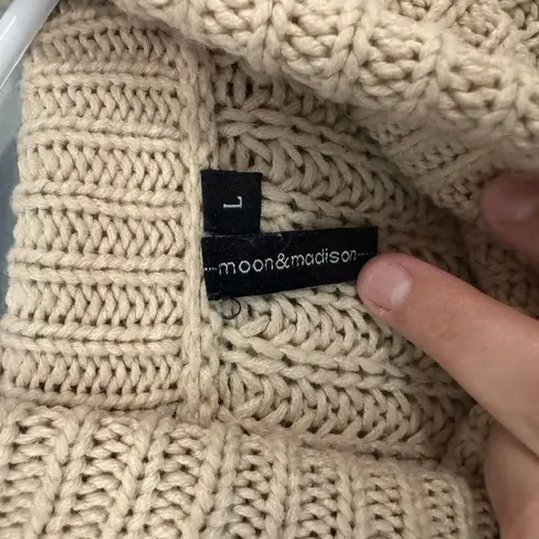 moon & madison Classic Cable Knit Turtleneck Sweater Women's Size Large Beige