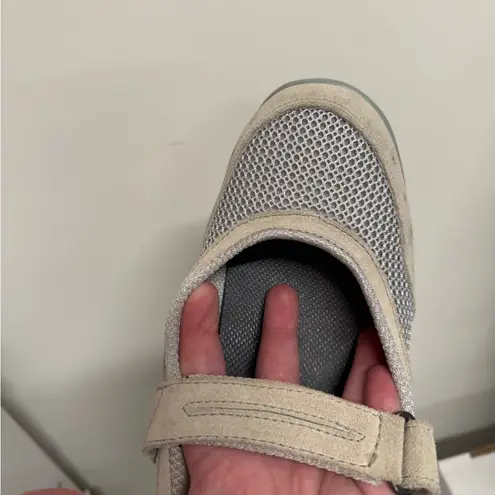 NEW Orthofeet sz 7.5 Womens Tan Leather Strappy Slip on Mary Jane Loafers Preppy