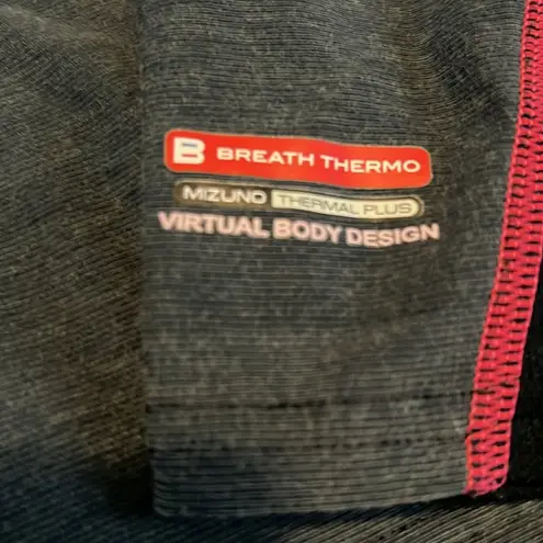 Mizuno Crewneck LS Running Shirt Color Black/Grey W Red Stitching Size M EUC