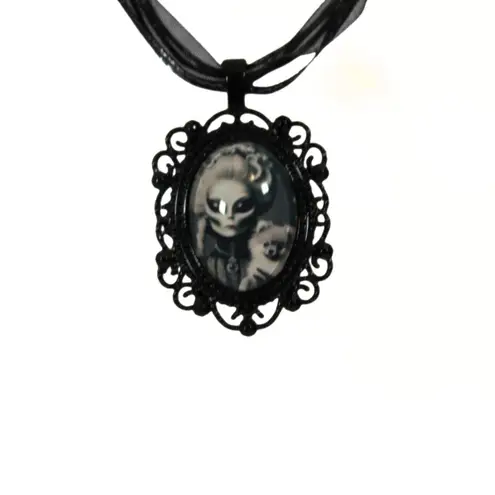 Handmade Gothic Alien & Puppy Necklace - Image 3