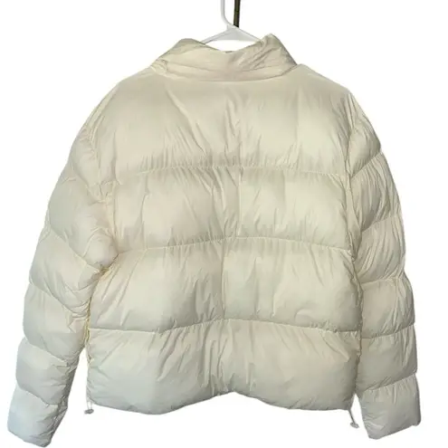 Fabletics NWT  women’s essential puffer cropped, insulated jacket Size L