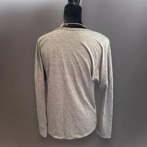 Tail Gray Athletic Victoria Top Frosted Heather Wrap Long Sleeve Athletic Top L Size L