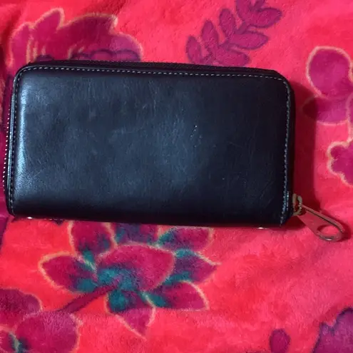 Ted Baker  LEATHER ZIP WALLET