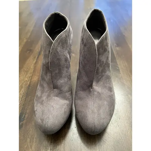 Audrey Brooke  Bootie Heels Women Size 8.5 Gray Suede 4" High Stilleto Pumps