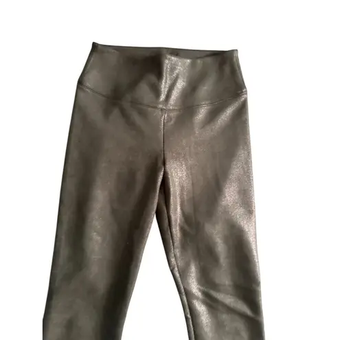 White House | Black Market WHBM  Taupe Runway Shimmer Leggings Size 4 - Image 5