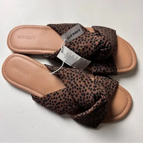 Old Navy Women’s Soft Twist Brown and Black Animal Print Sandals Flat Sz 10