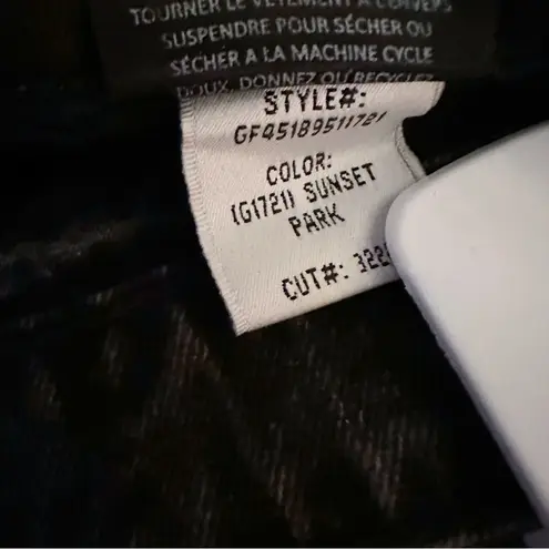 GRLFRND Karolina Crop Cut Straight Leg Jeans Sz 25 Washed Black