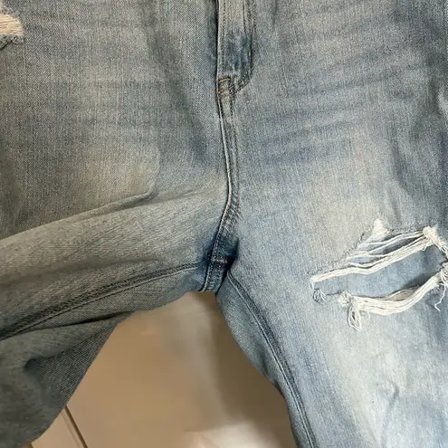 American Eagle  | curvy mom jeans‎ in light repair size 8 regular