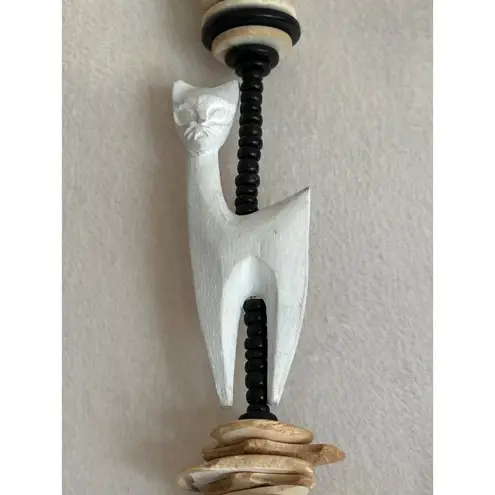 Chunky Graduated Wood Disc VTG Collar Necklace African Tribal Carved Cat Figures Black