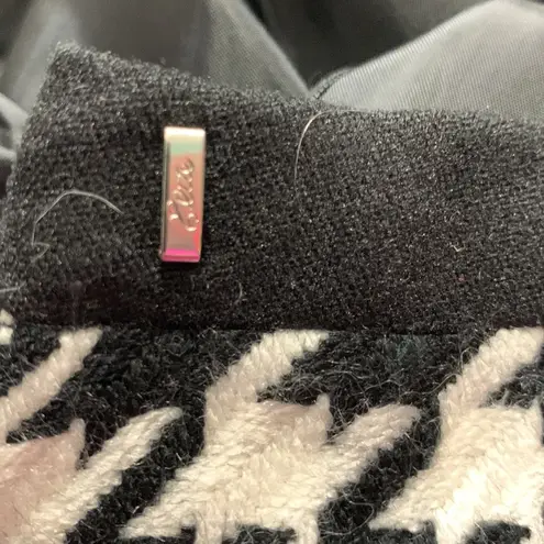 Isaac Mizrahi Houndstooth Black and White Pencil Skirt Size 6