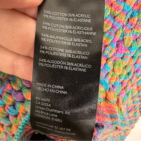 Urban Outfitters  Piper Keyhole Textured Knit Long Sleeved Crop Top Sz Medium