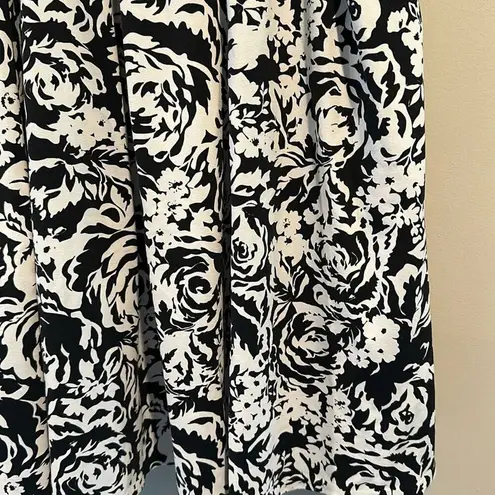 Adrienne Vittadini Medium Pull-on Activewear Skirt