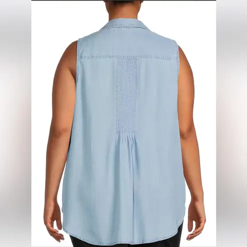 Terra & Sky  Plus Size Sleeveless Pintuck Shirt Women’s
2X Denim Blue Button Down