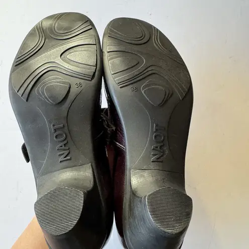 Naot 'Trendy' Mary Jane Heels Women's Size 38 US 7 Plum Burgundy Leather Patent Purple