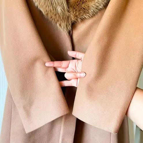 Aritzia  Wilfred Waldorf Coat Faux Fur Wool Belted Camel Large EUC thumbnail 3