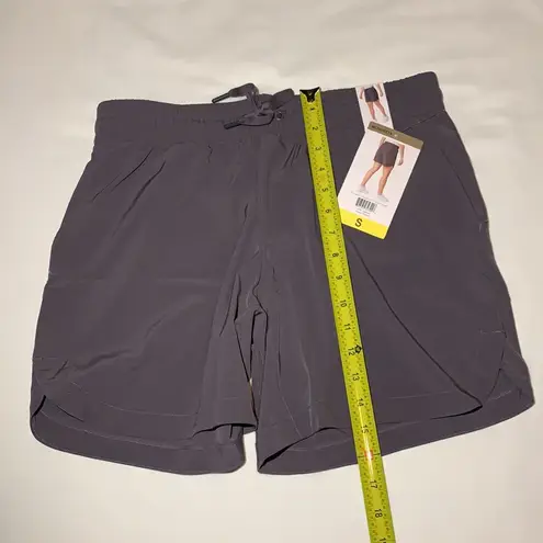 Mondetta athletic shorts s NWT