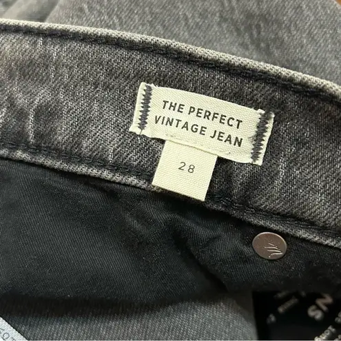 Madewell  The Perfect Vintage Jean in Cosner Wash: Knee-Rip Edition