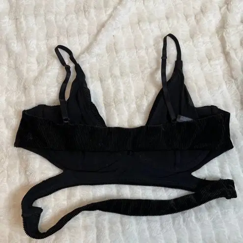 Out From Under  Urban Outfitters Black Large Cord Velvet Wrap Underwire Bra