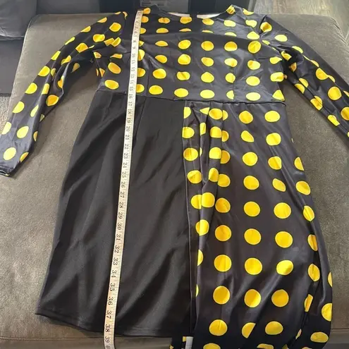 Women’s Black & Yellow Polka Dot Dress Long Sleeve Asymmetrical Hem Size 2XL