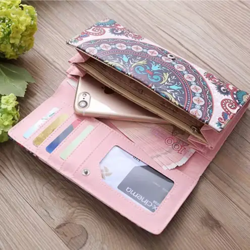 BEAUTIFUL MANDALA LEATHER LONG
AESTHETIC WALLET PURSE CARD
HOLDER Blue