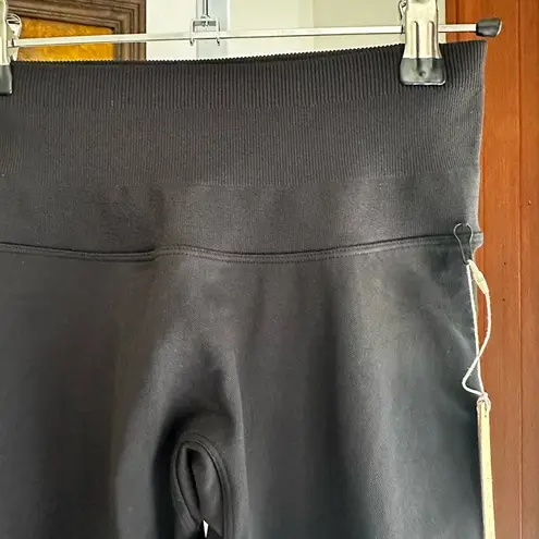 SKIMS Black Leggings