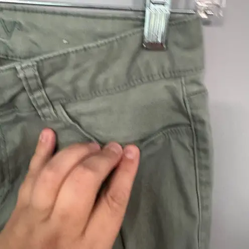 VANITY Light Muted Green Distressed Jean Leggings Jeggings Women’s Size Medium