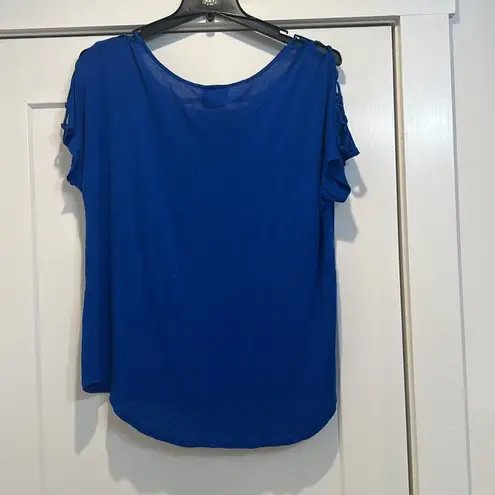 Coveted Clothing Blue Women's oversized Top size small.