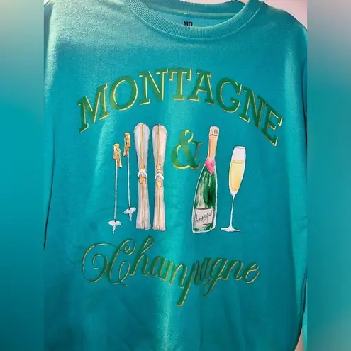 Goodie Two Sleeves 🎿⛷️🍾🥂NWOT “Montagne Champagne” Crewneck Sweatshirt 🎿⛷️🍾🥂