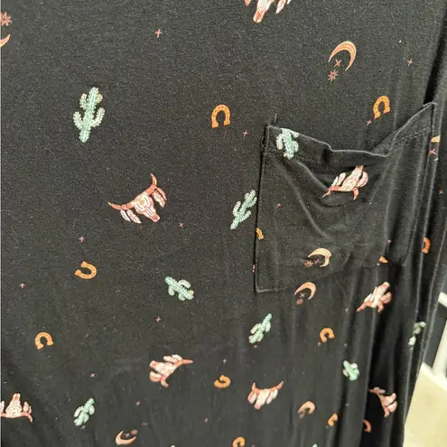 No Boundaries  NOBO Black Patterned Western Night Sky Tie Front Women's Top