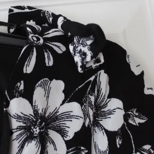 Majorelle  |Stevie Top Black Woodland Floral