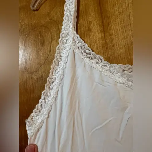 Vanity Fair Cami Camisole Tank Top Reversible Neckline 17166 NWT Size XL FLAWS