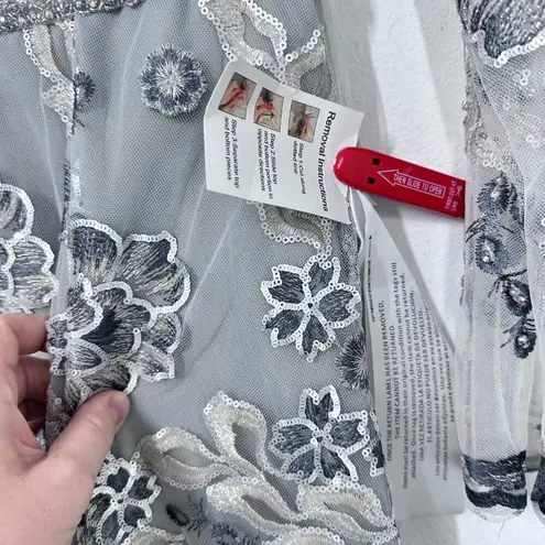 Mac Duggal Floral Embroidered Illusion Long Sleeve Gown Platinum Silver NWT 8