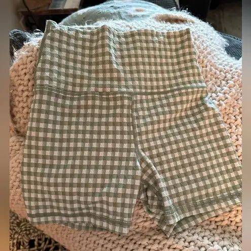 American Eagle  gingham pattern shorts