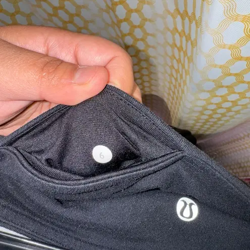 Lululemon  size 6 crop yoga pants