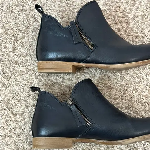 Bueno Footwear Vale Leather Black Minimal Ankle Boots - Size 38 EU 7 US