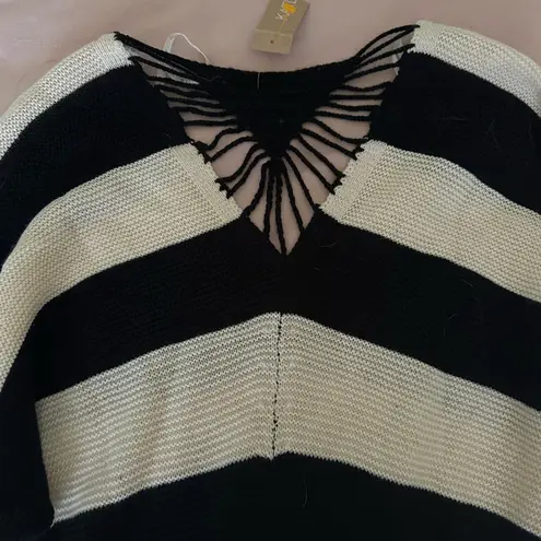 Kaitlyn NWT  Button Up Striped Womens Cardigan Size Small - Image 6
