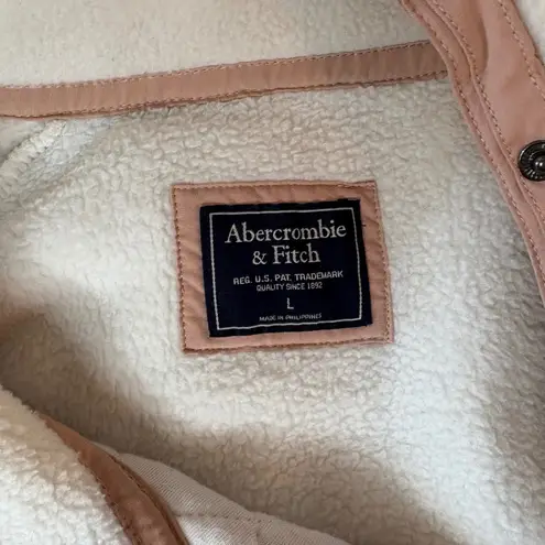 Abercrombie & Fitch  Womens Cream‎ Pink Quilted Fleece Pullover Sweatshirt