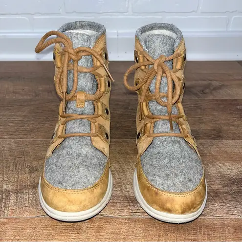 Sorel Explorer Joan II Boots Size 7