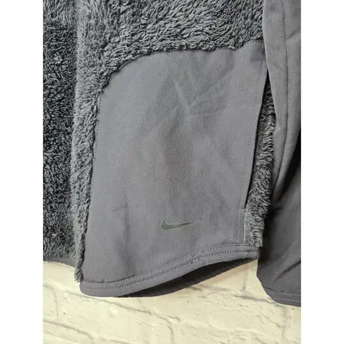 Nike Women's  sherpa fleece pullover warm hoodie sweater size small.