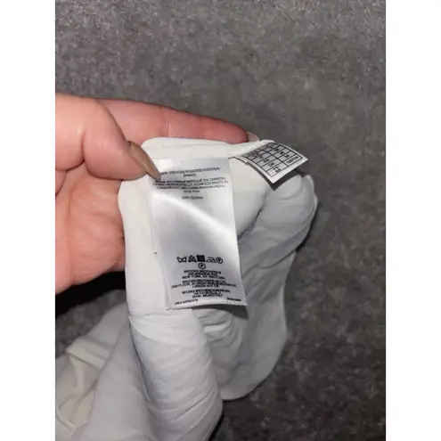 Brooks Brothers Red Fleece Sleeveless Ruffle Blouse top women's 2 Viscose